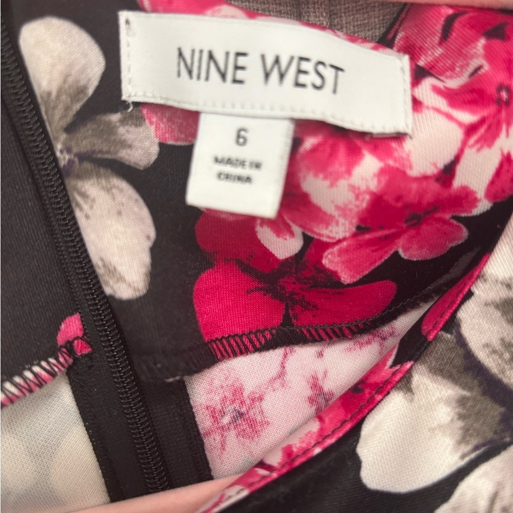 Nine West Floral Print Dress – Size 6 – Ruffle Hem & Bell Sleeves - Picture 3 of 8